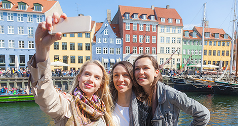 Der MeinTrendyHandy Guide für das perfekte Selfie