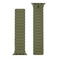 Apple Watch Series 10/9/8/SE (2022)/7/SE/6/5/4/3/2/1 Tactical MagBand Armband - 42mm/41mm/40mm/38mm - Waldgrün
