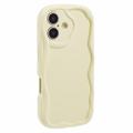 iPhone 16 Plus Candy Color Wavy TPU Hülle - gelb