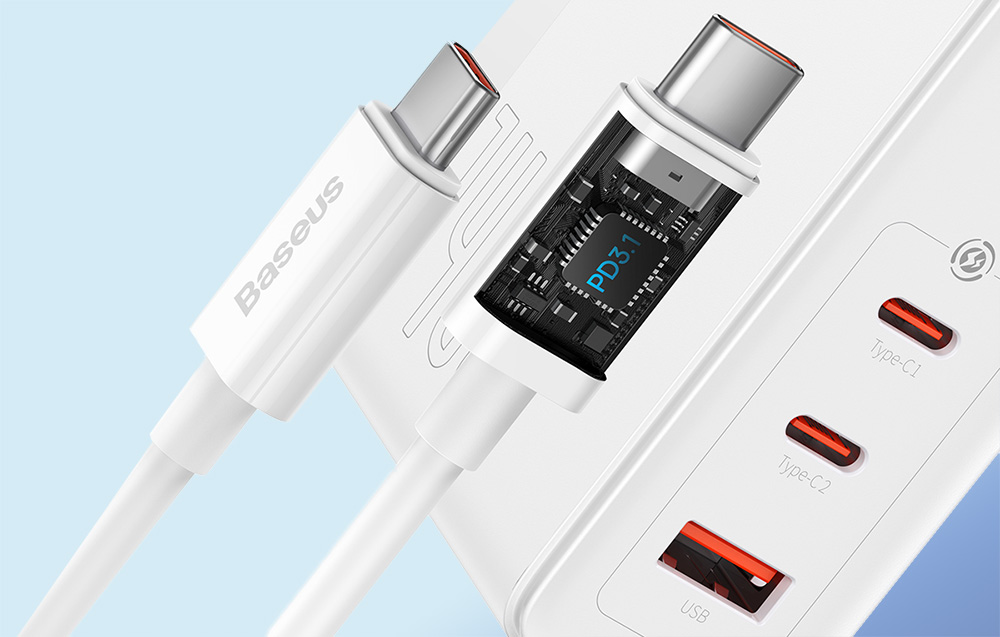 Baseus GaN5 Pro 140W Wandladegerät mit USB-C-Ladekabel - 2xUSB-C, USB-A - Weiß